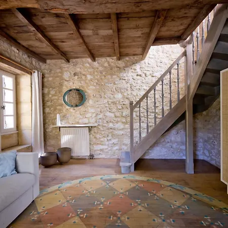 Village Des Elements Naussannes