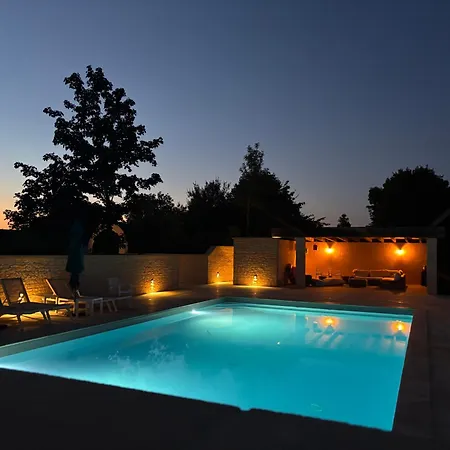 Village Des Elements * Naussannes