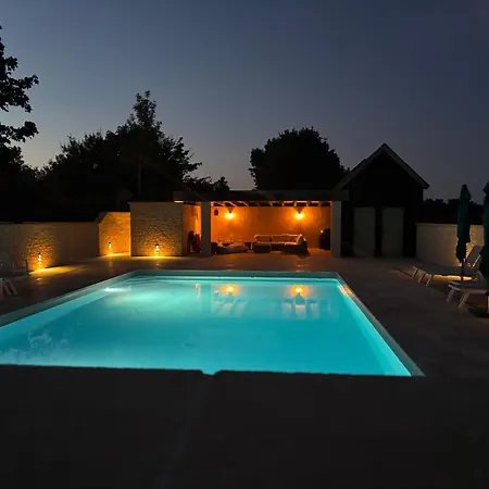 Village Des Elements Holiday home Naussannes