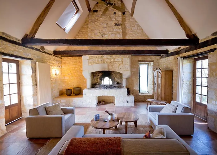 Village Des Elements Naussannes