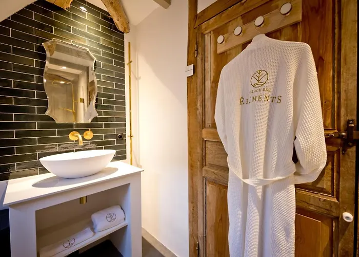 Village Des Elements 別荘 Naussannes