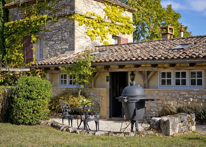 Village Des Elements 別荘 Naussannes