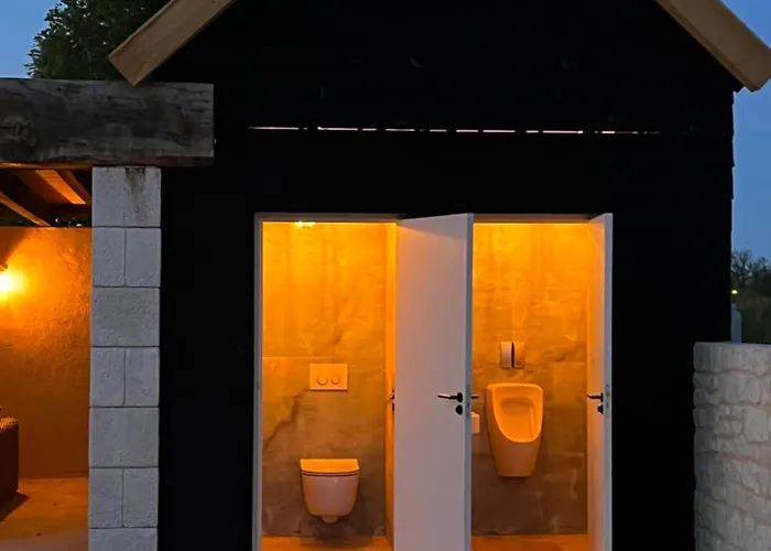 Village Des Elements Naussannes