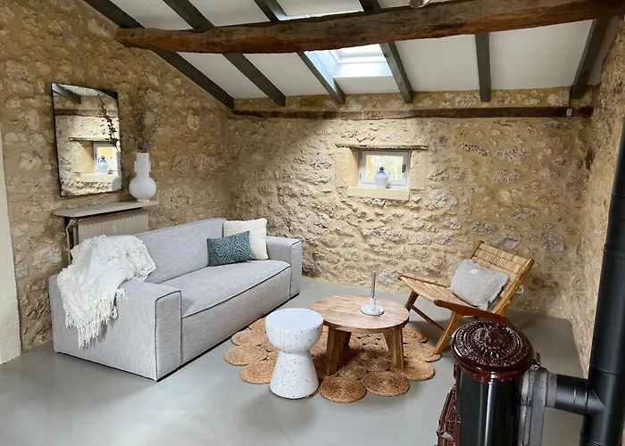 Village Des Elements 別荘 Naussannes