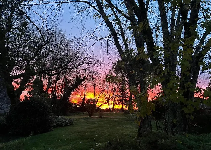 Village Des Elements Naussannes