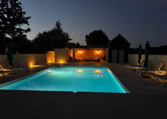 別荘 Village Des Elements Naussannes